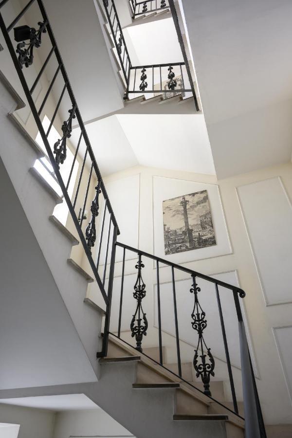 רומא Casa Violante Luxury Apartment מראה חיצוני תמונה