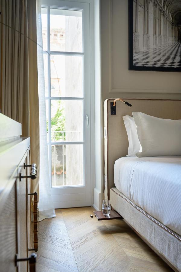 רומא Casa Violante Luxury Apartment מראה חיצוני תמונה